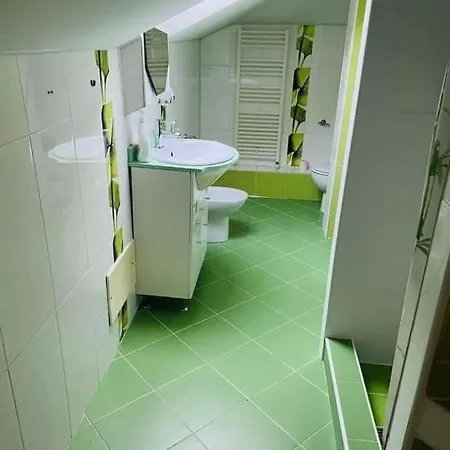 Апартаменты Apartament De Lux Cu Vedere Spre Oras Клуж-Напока